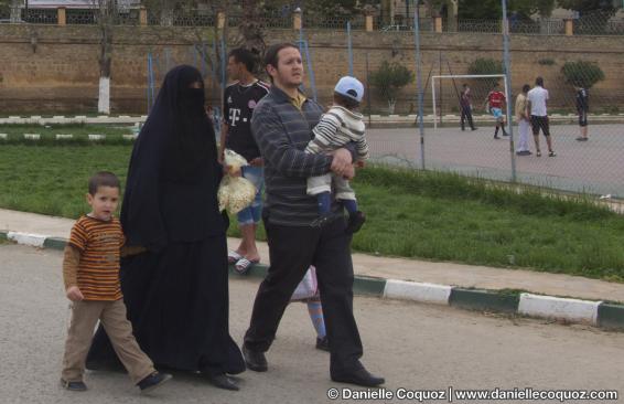 AUX FEMMES DE TLEMCEN, ALGERIE